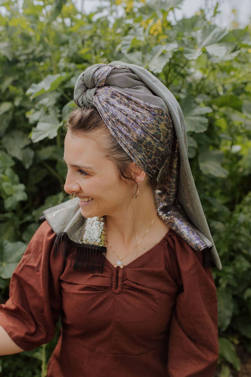 ����� ����� ���